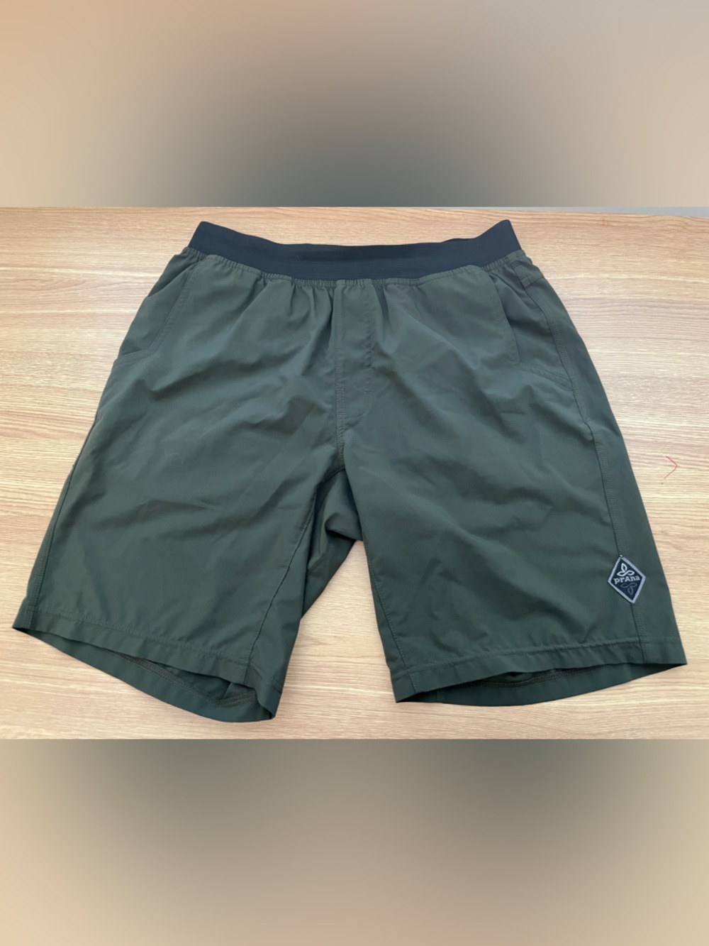 Prana Breathe Shorts Mens Small Olive Green Active Hiking Trail Shorts 9" Inseam